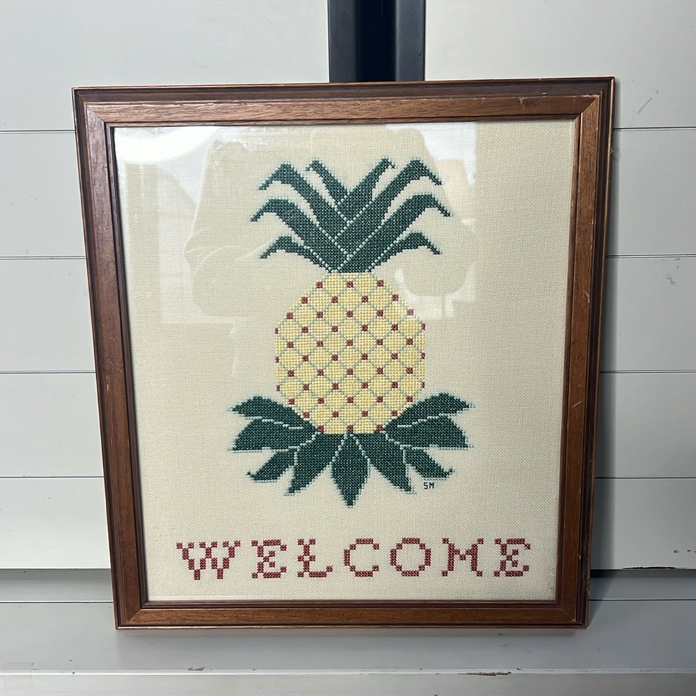 Vintage pineapple welcome cross stitched picture